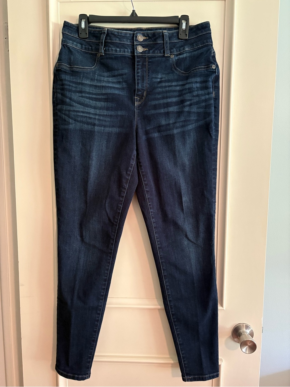 Maurices Super High Rise 2 Button Stretch Jegging